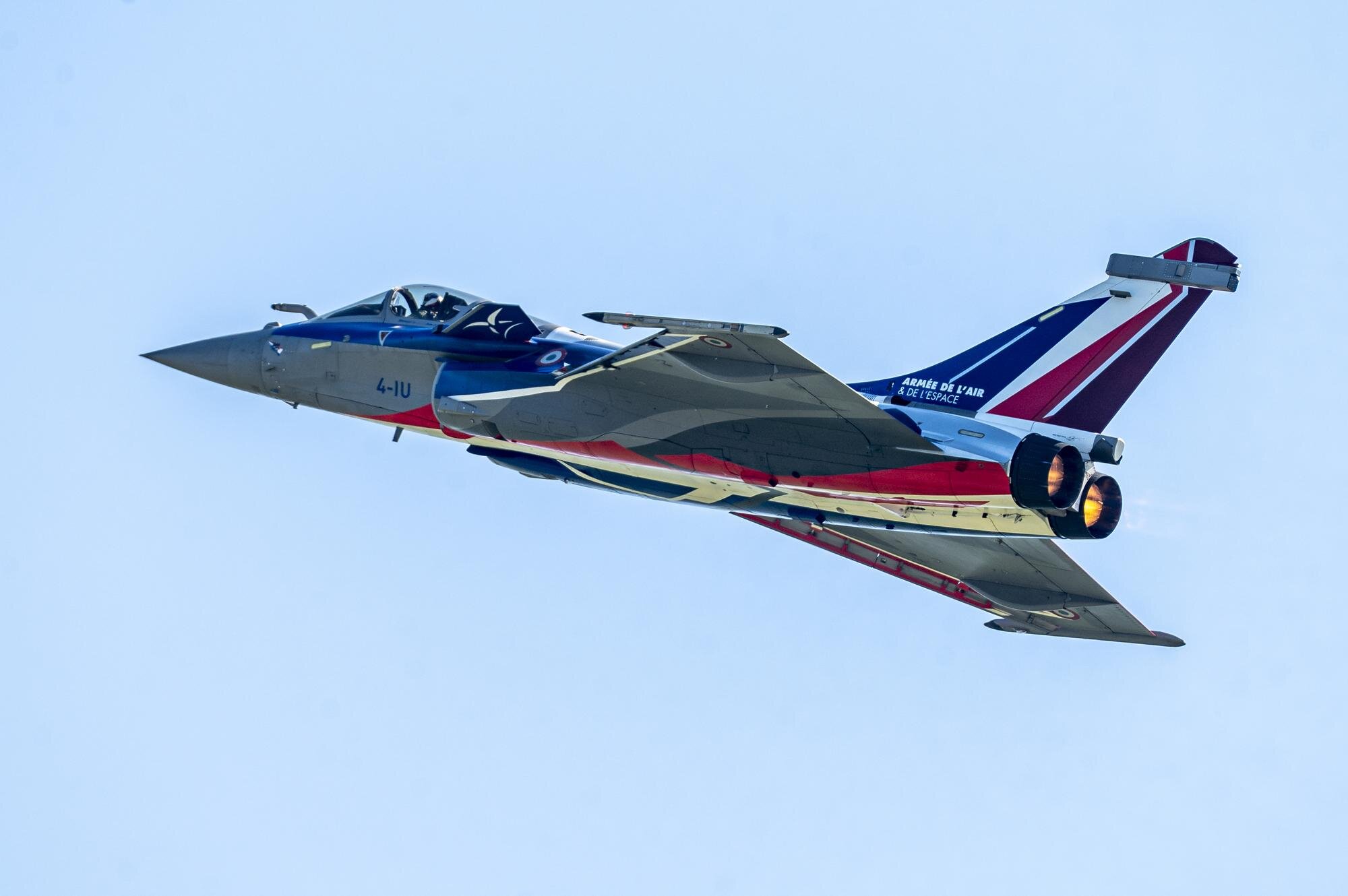 Bell & Ross Becomes Partner of the Rafale Solo Display Bell & Ross Becomes Partner of the Rafale Solo Display